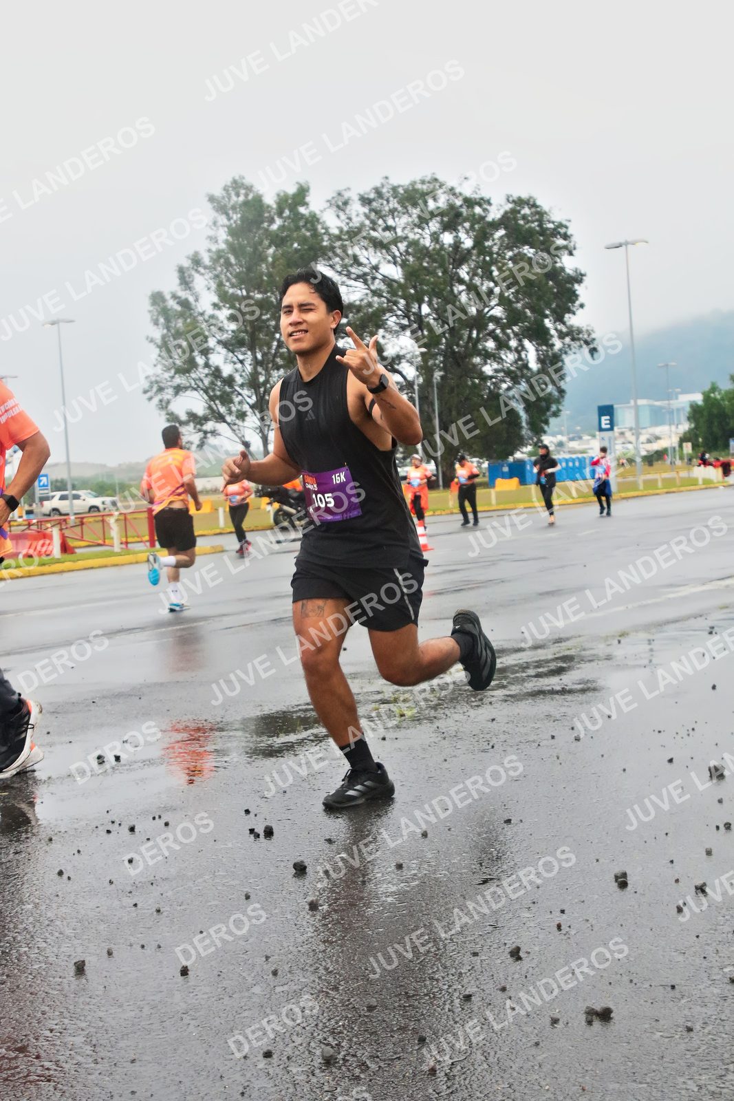 Foto de la CARRERA OMNILIFE GUADALAJARA en Estadio Akron, Zapopan a las 07:30 · dorsal 105