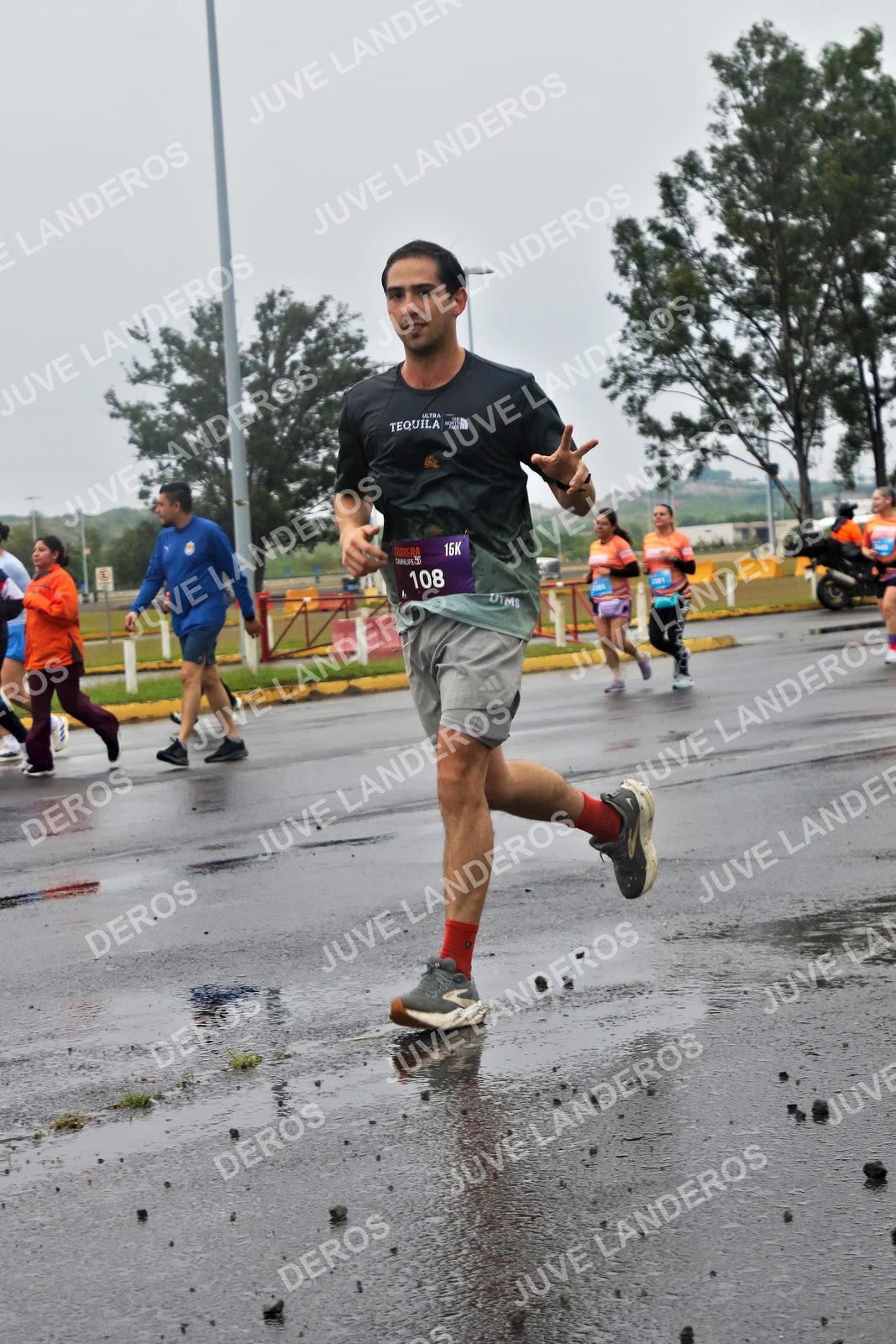 Foto de la CARRERA OMNILIFE GUADALAJARA en Estadio Akron, Zapopan a las 07:29 · dorsal 108