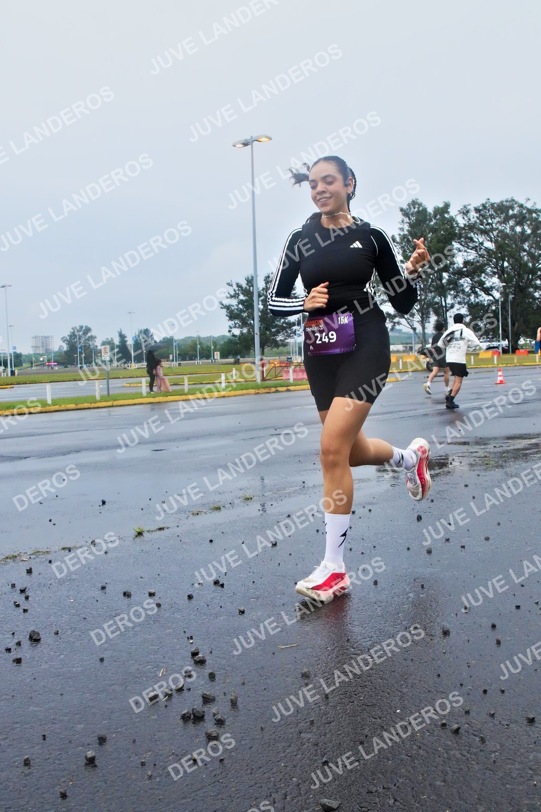 Foto de la CARRERA OMNILIFE GUADALAJARA en Estadio Akron, Zapopan a las 07:36 · dorsal 249