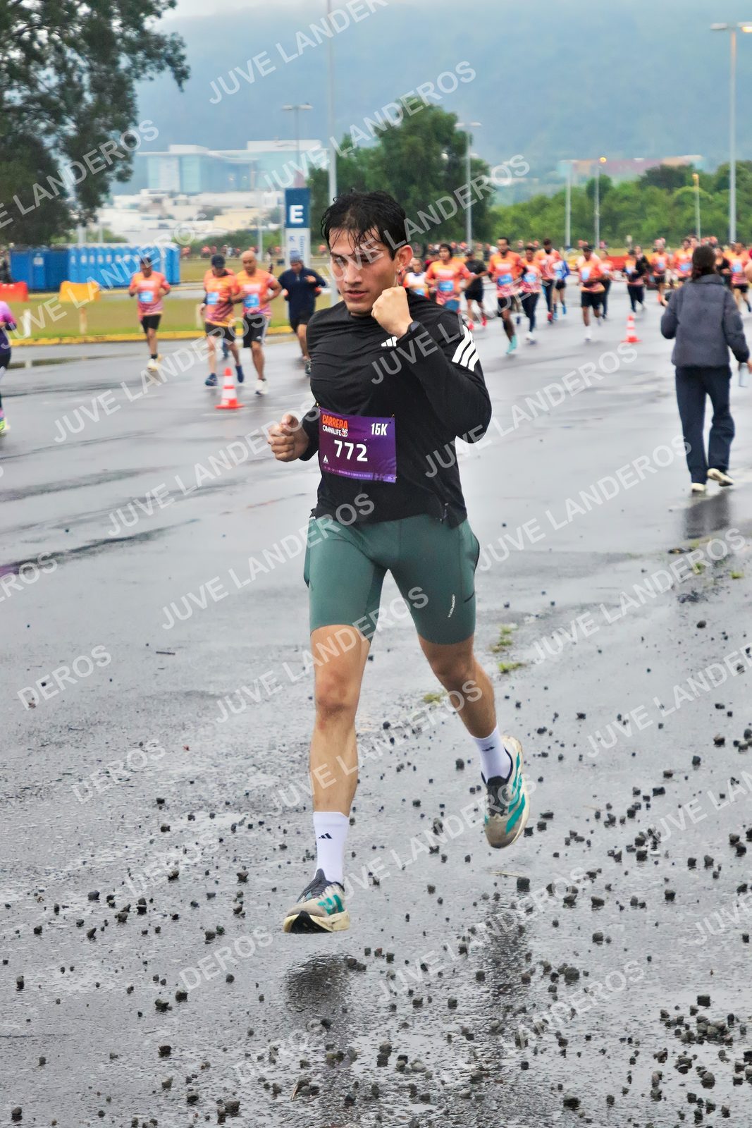 Foto de la CARRERA OMNILIFE GUADALAJARA en Estadio Akron, Zapopan a las 07:23 · dorsal 772