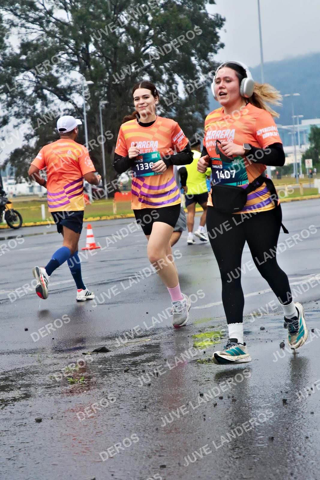 Foto de la CARRERA OMNILIFE GUADALAJARA en Estadio Akron, Zapopan a las 07:44 · dorsal 1407, 1336