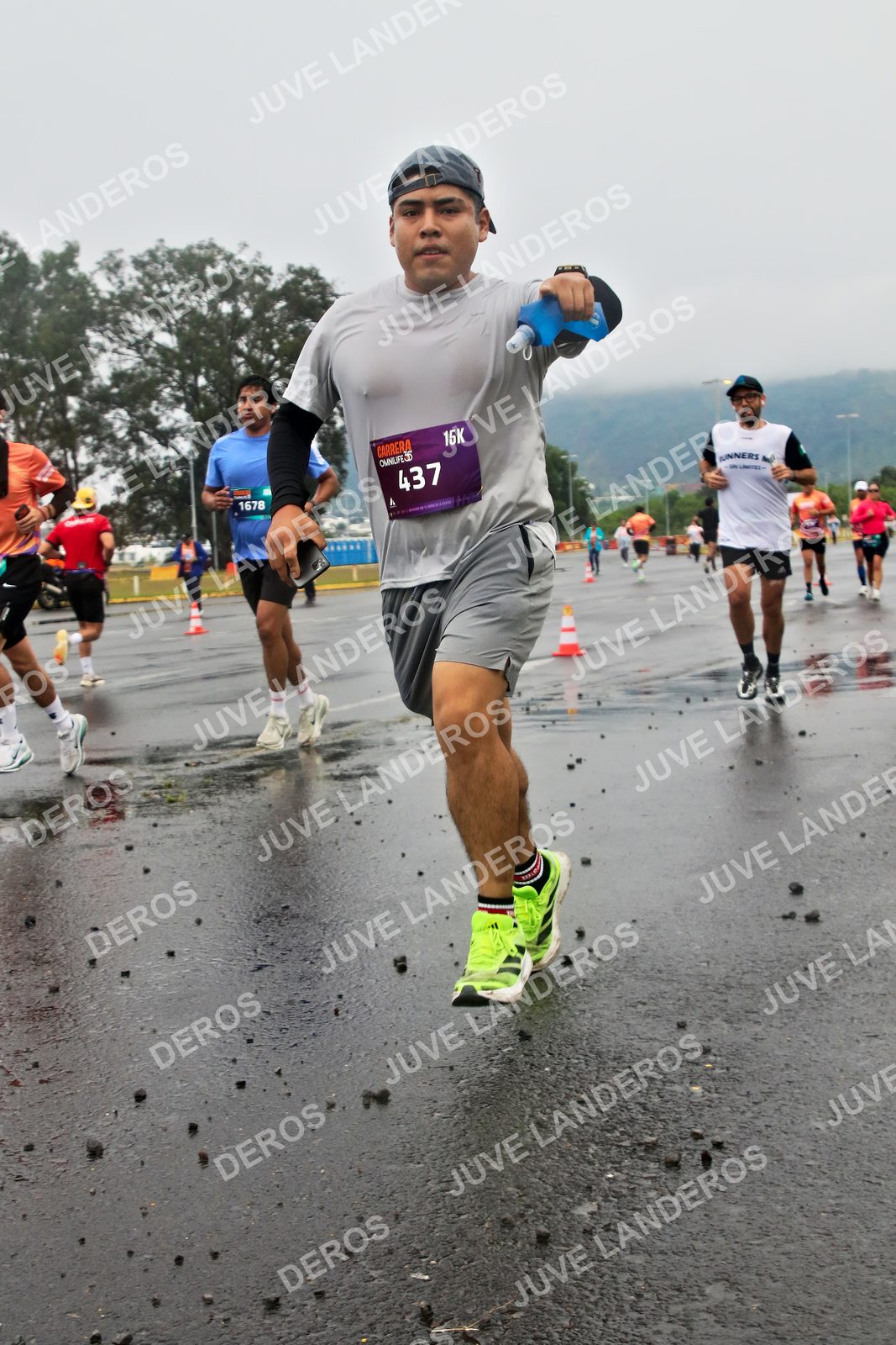 Foto de la CARRERA OMNILIFE GUADALAJARA en Estadio Akron, Zapopan a las 07:33 · dorsal 437, 1678