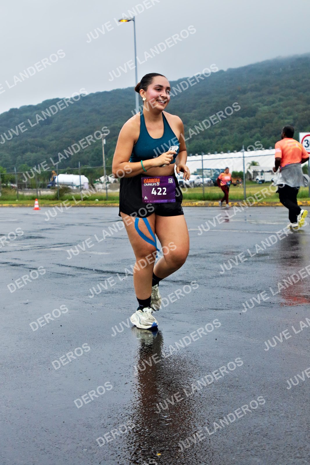 Foto de la CARRERA OMNILIFE GUADALAJARA en Estadio Akron, Zapopan a las 08:06 · dorsal 422