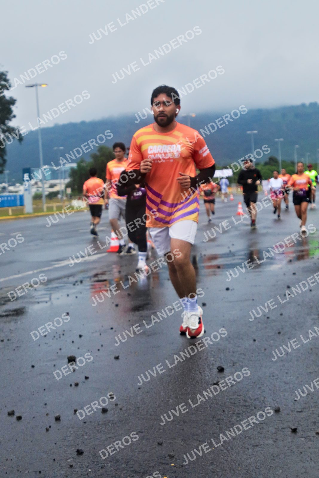 Foto de la CARRERA OMNILIFE GUADALAJARA en Estadio Akron, Zapopan a las 07:38 · dorsal 628