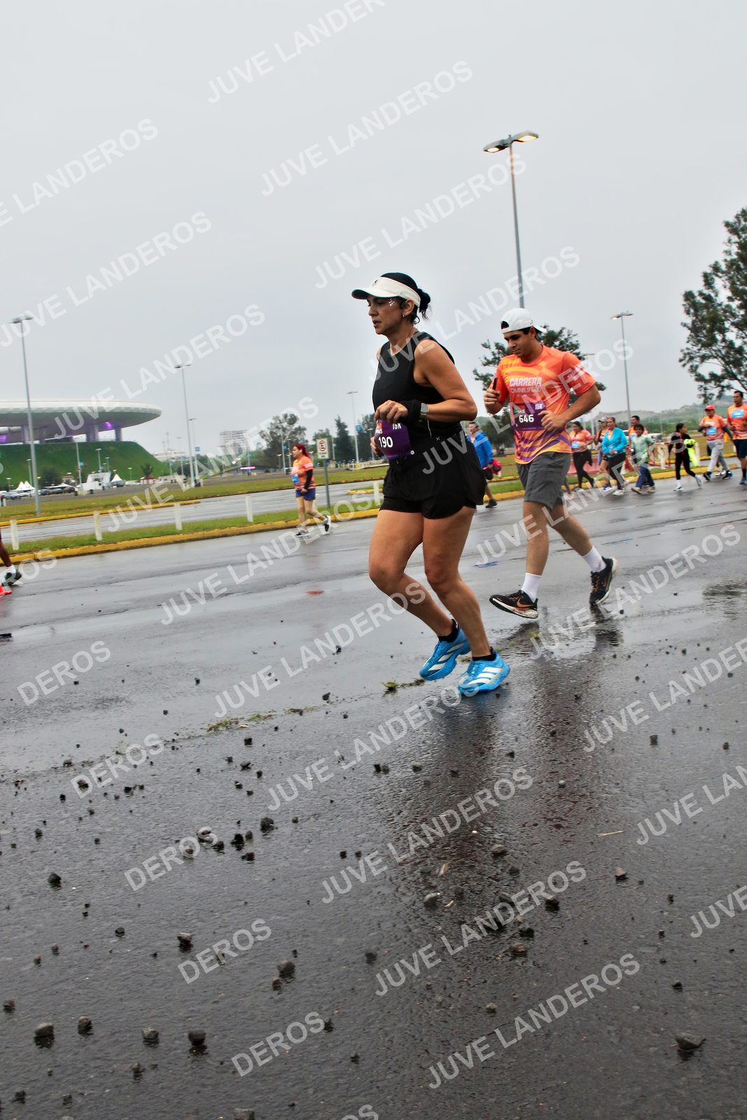 Foto de la CARRERA OMNILIFE GUADALAJARA en Estadio Akron, Zapopan a las 07:31 · dorsal 190, 646