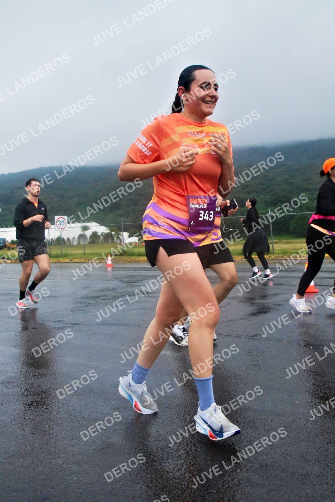 Foto de la CARRERA OMNILIFE GUADALAJARA en Estadio Akron, Zapopan a las 08:01 · dorsal 343, 30