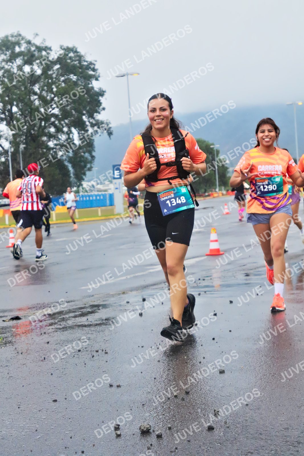 Foto de la CARRERA OMNILIFE GUADALAJARA en Estadio Akron, Zapopan a las 07:46 · dorsal 1348, 1290