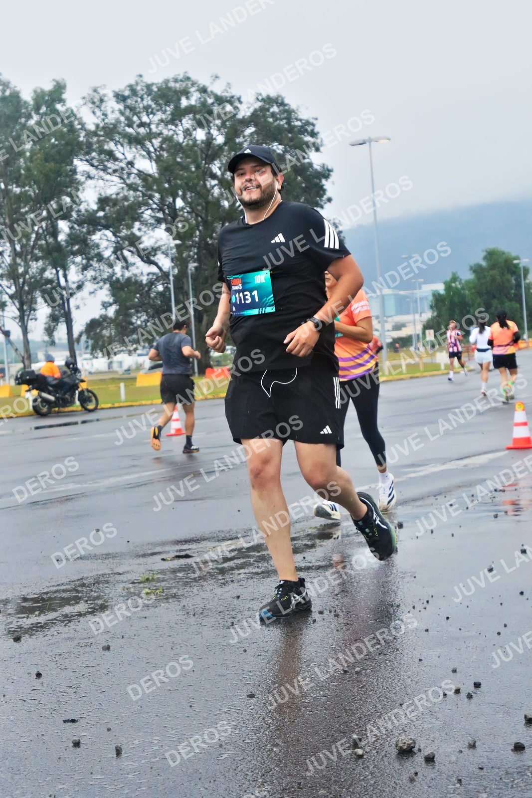 Foto de la CARRERA OMNILIFE GUADALAJARA en Estadio Akron, Zapopan a las 07:47 · dorsal 1131