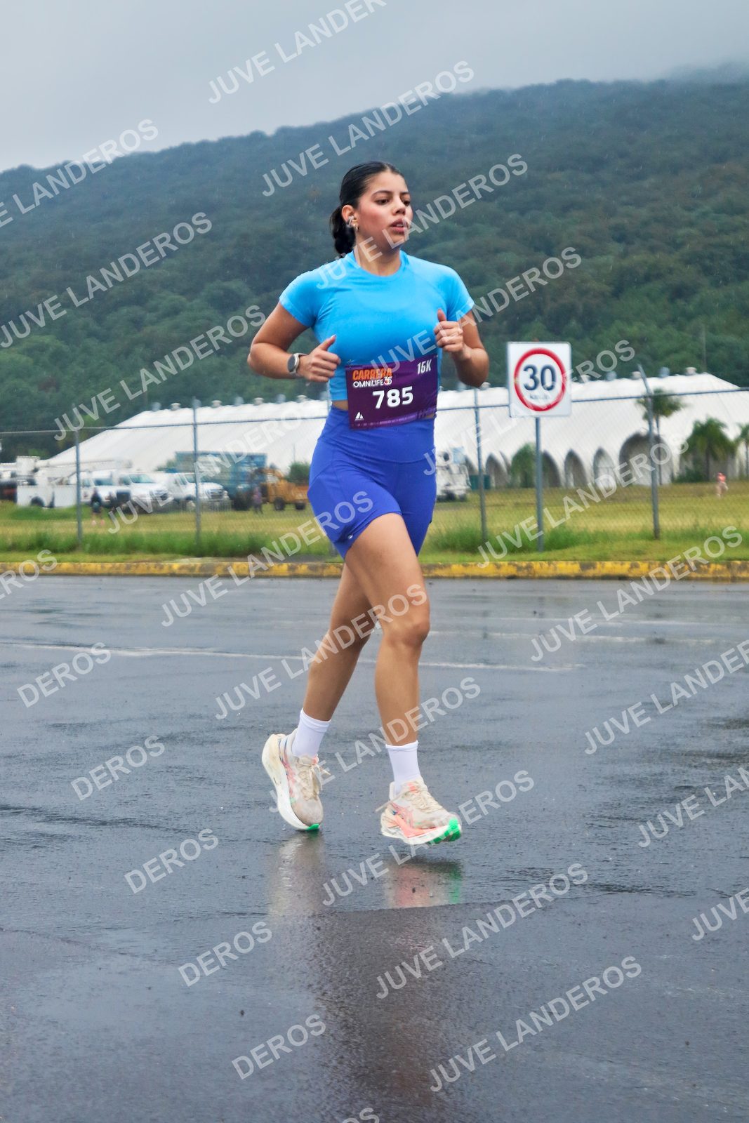 Foto de la CARRERA OMNILIFE GUADALAJARA en Estadio Akron, Zapopan a las 08:00 · dorsal 30, 785