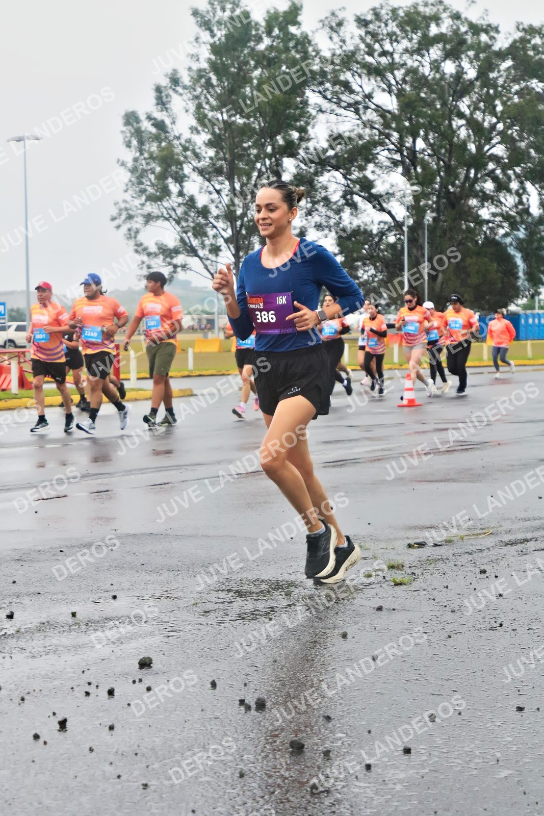Foto de la CARRERA OMNILIFE GUADALAJARA en Estadio Akron, Zapopan a las 07:23 · dorsal 386, 2249