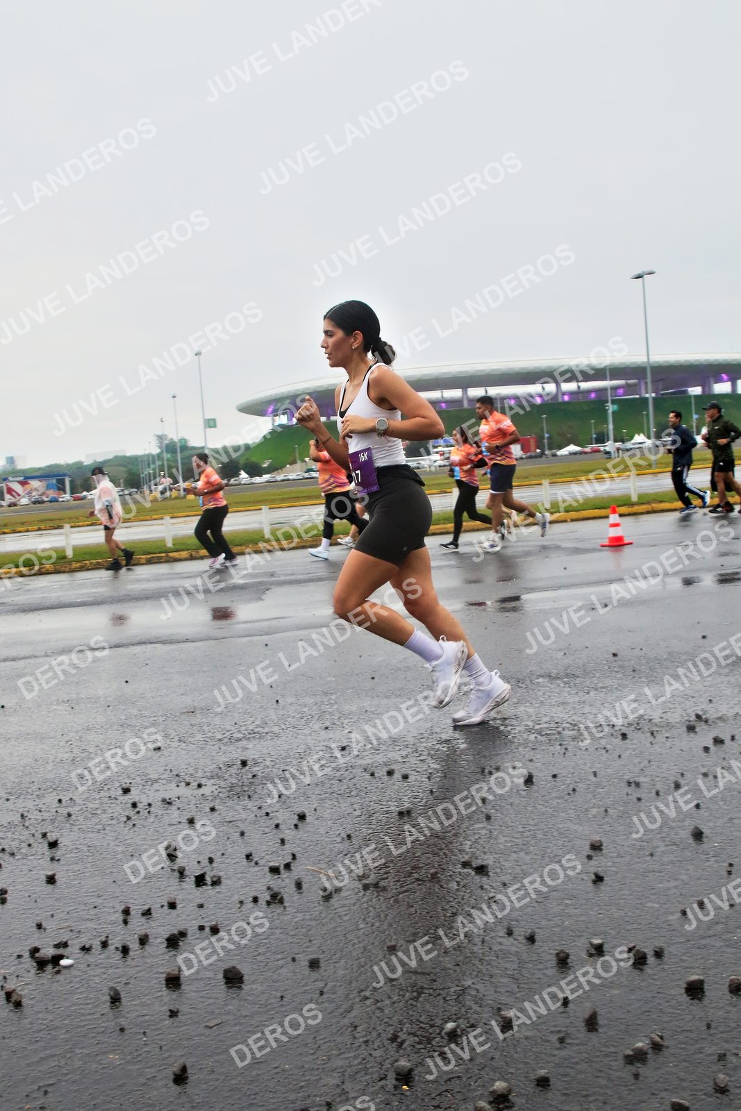 Foto de la CARRERA OMNILIFE GUADALAJARA en Estadio Akron, Zapopan a las 07:27 · dorsal 17