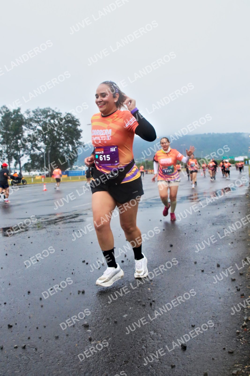 Foto de la CARRERA OMNILIFE GUADALAJARA en Estadio Akron, Zapopan a las 07:40 · dorsal 615, 1155