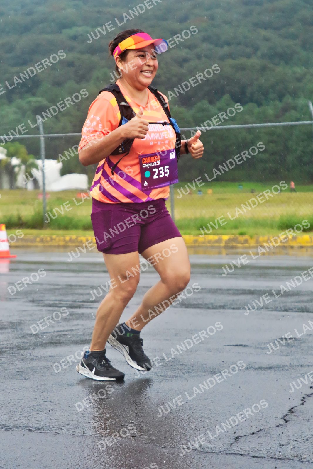 Foto de la CARRERA OMNILIFE GUADALAJARA en Estadio Akron, Zapopan a las 08:04 · dorsal 235
