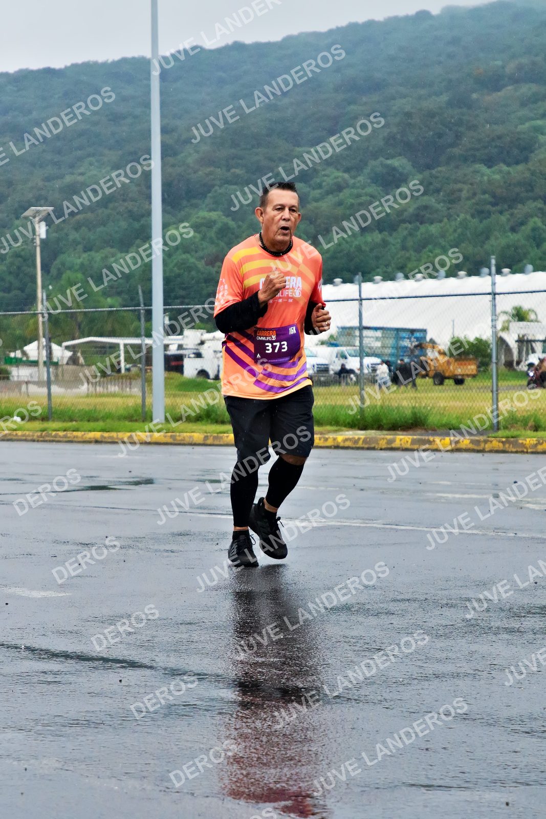 Foto de la CARRERA OMNILIFE GUADALAJARA en Estadio Akron, Zapopan a las 08:08 · dorsal 373