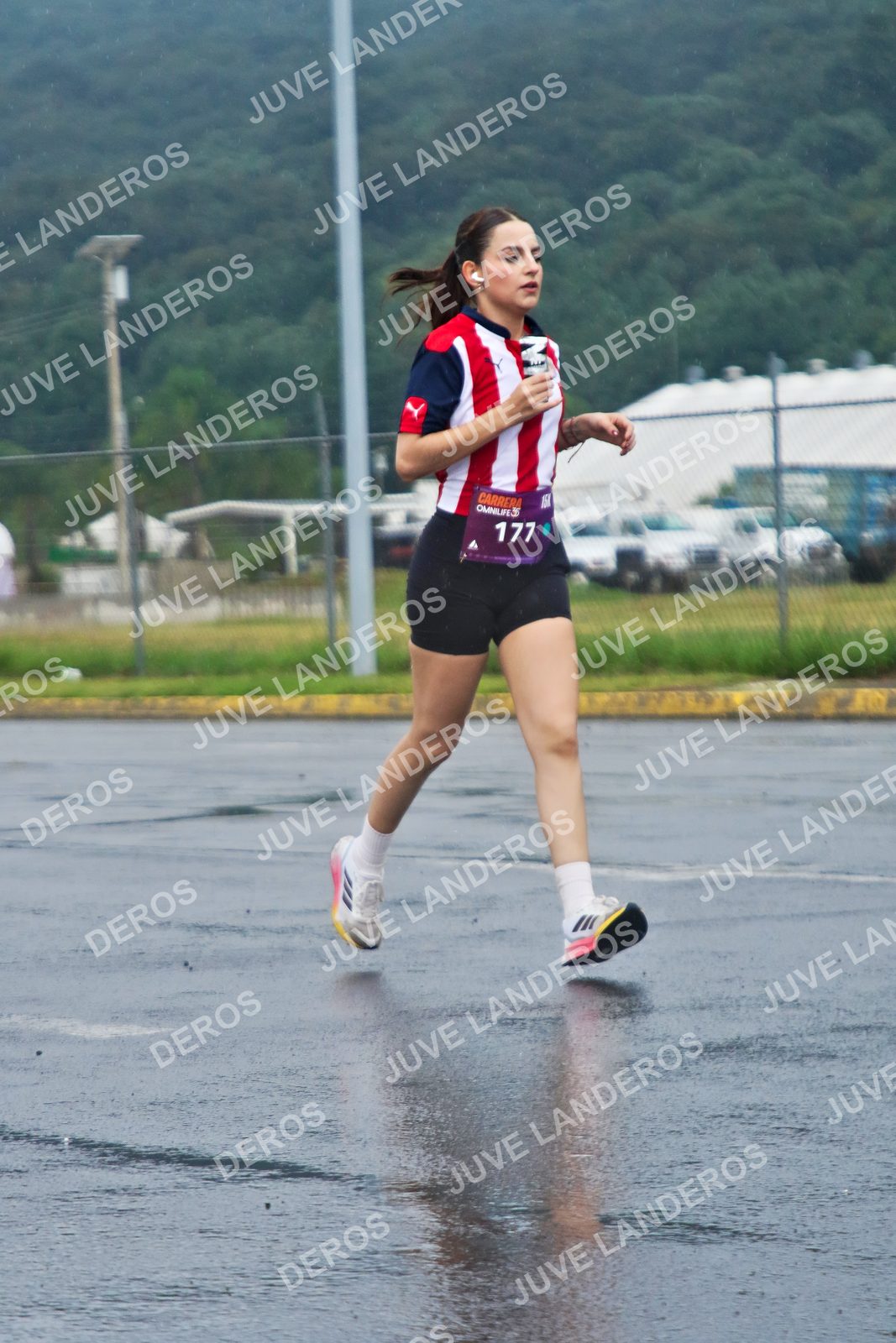 Foto de la CARRERA OMNILIFE GUADALAJARA en Estadio Akron, Zapopan a las 08:01 · dorsal 177