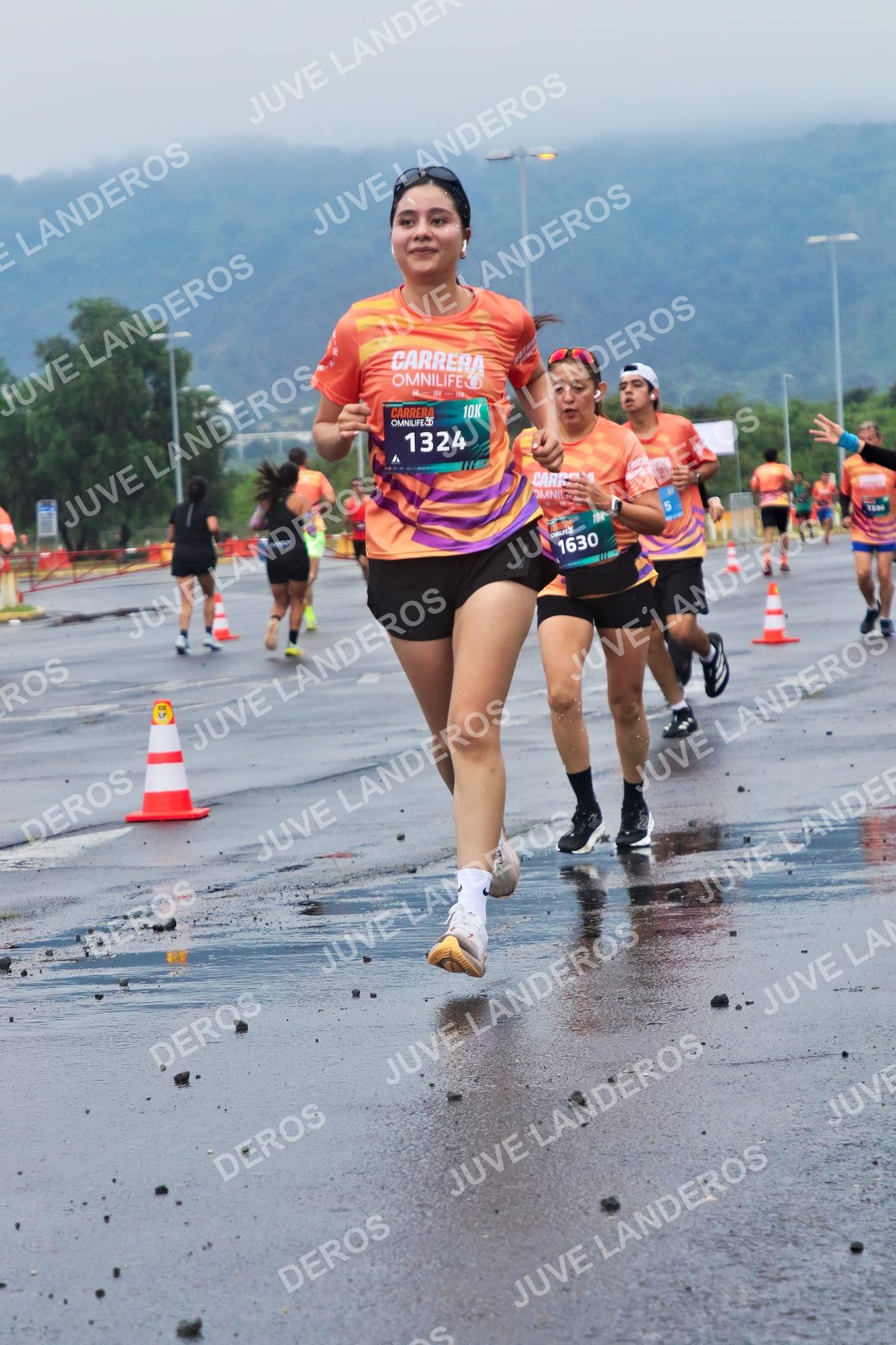 Foto de la CARRERA OMNILIFE GUADALAJARA en Estadio Akron, Zapopan a las 07:40 · dorsal 1324, 1630