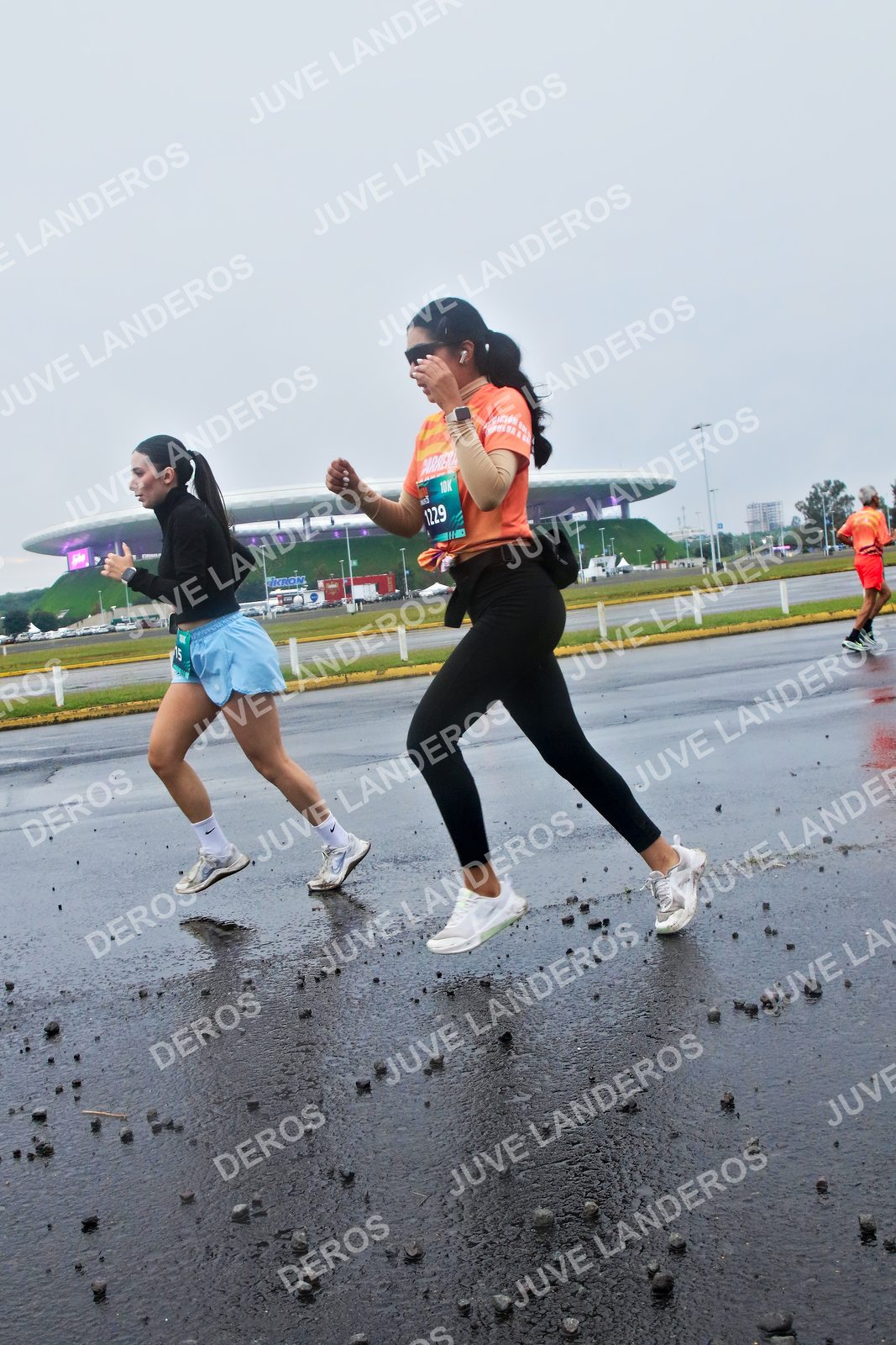 Foto de la CARRERA OMNILIFE GUADALAJARA en Estadio Akron, Zapopan a las 07:42 · dorsal 1229