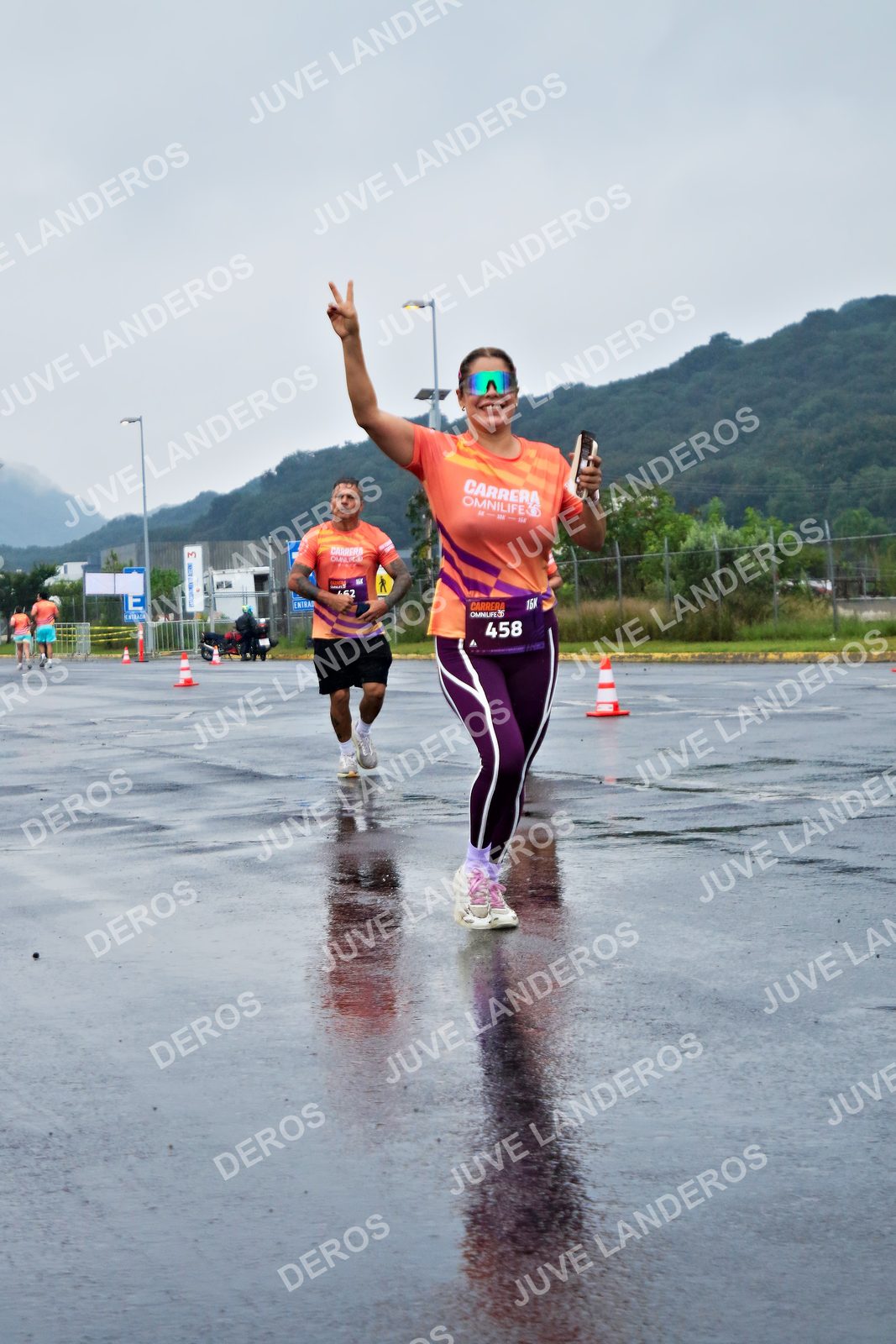 Foto de la CARRERA OMNILIFE GUADALAJARA en Estadio Akron, Zapopan a las 08:11 · dorsal 458