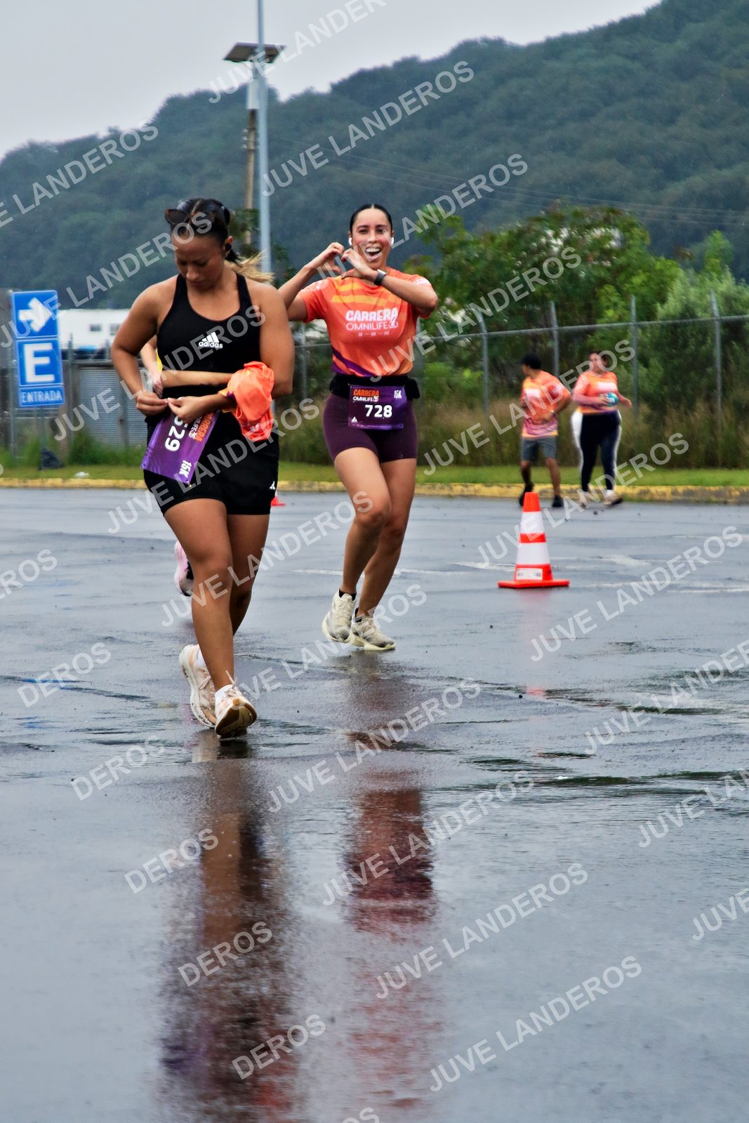 Foto de la CARRERA OMNILIFE GUADALAJARA en Estadio Akron, Zapopan a las 08:05 · dorsal 728