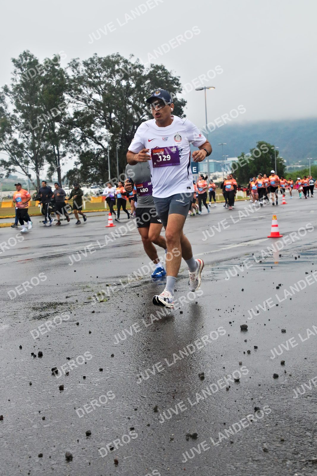 Foto de la CARRERA OMNILIFE GUADALAJARA en Estadio Akron, Zapopan a las 07:27 · dorsal 129, 480