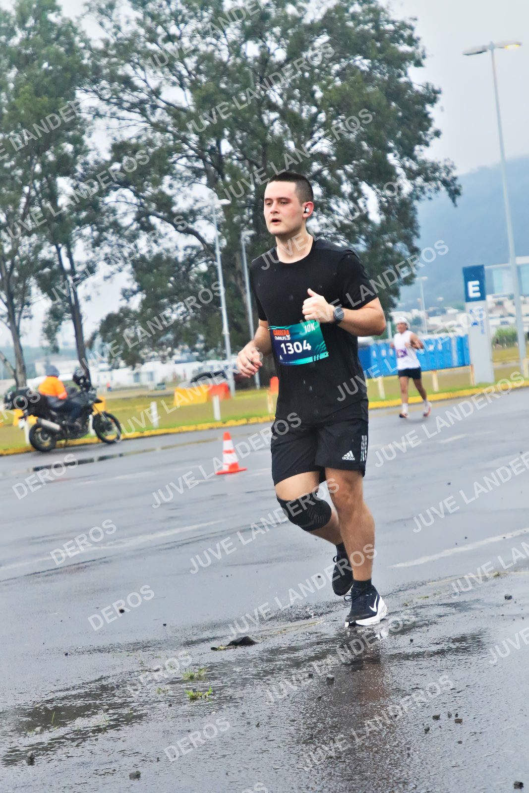 Foto de la CARRERA OMNILIFE GUADALAJARA en Estadio Akron, Zapopan a las 07:45 · dorsal 1304