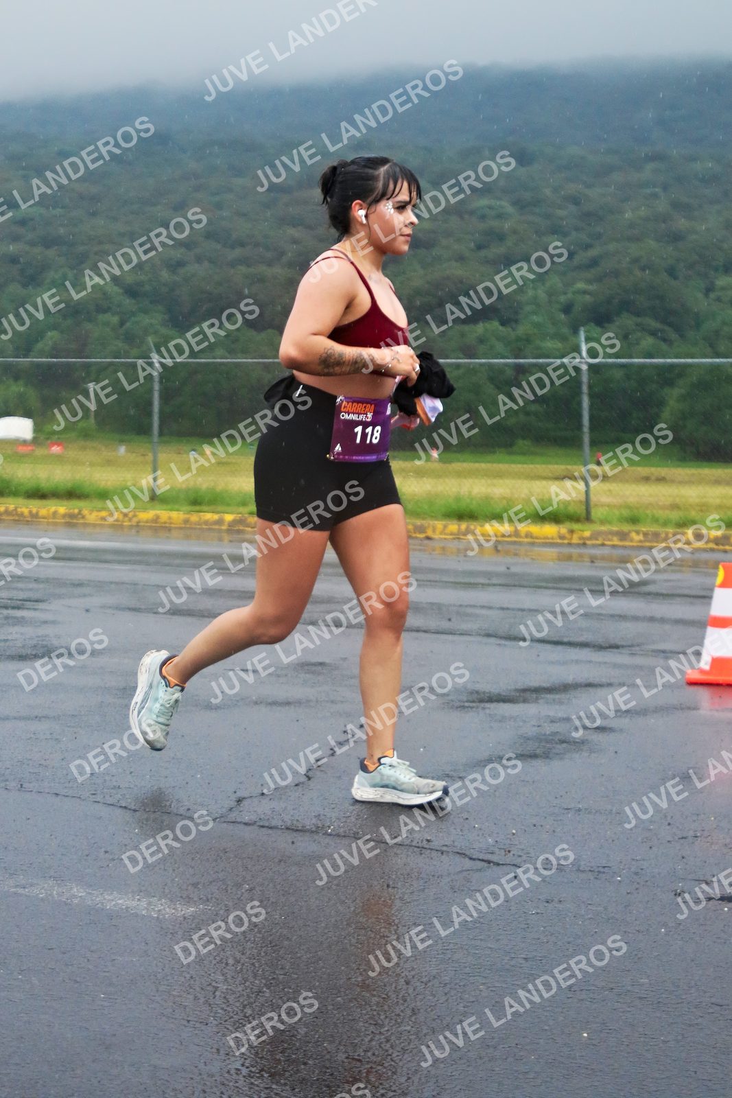 Foto de la CARRERA OMNILIFE GUADALAJARA en Estadio Akron, Zapopan a las 07:59 · dorsal 118