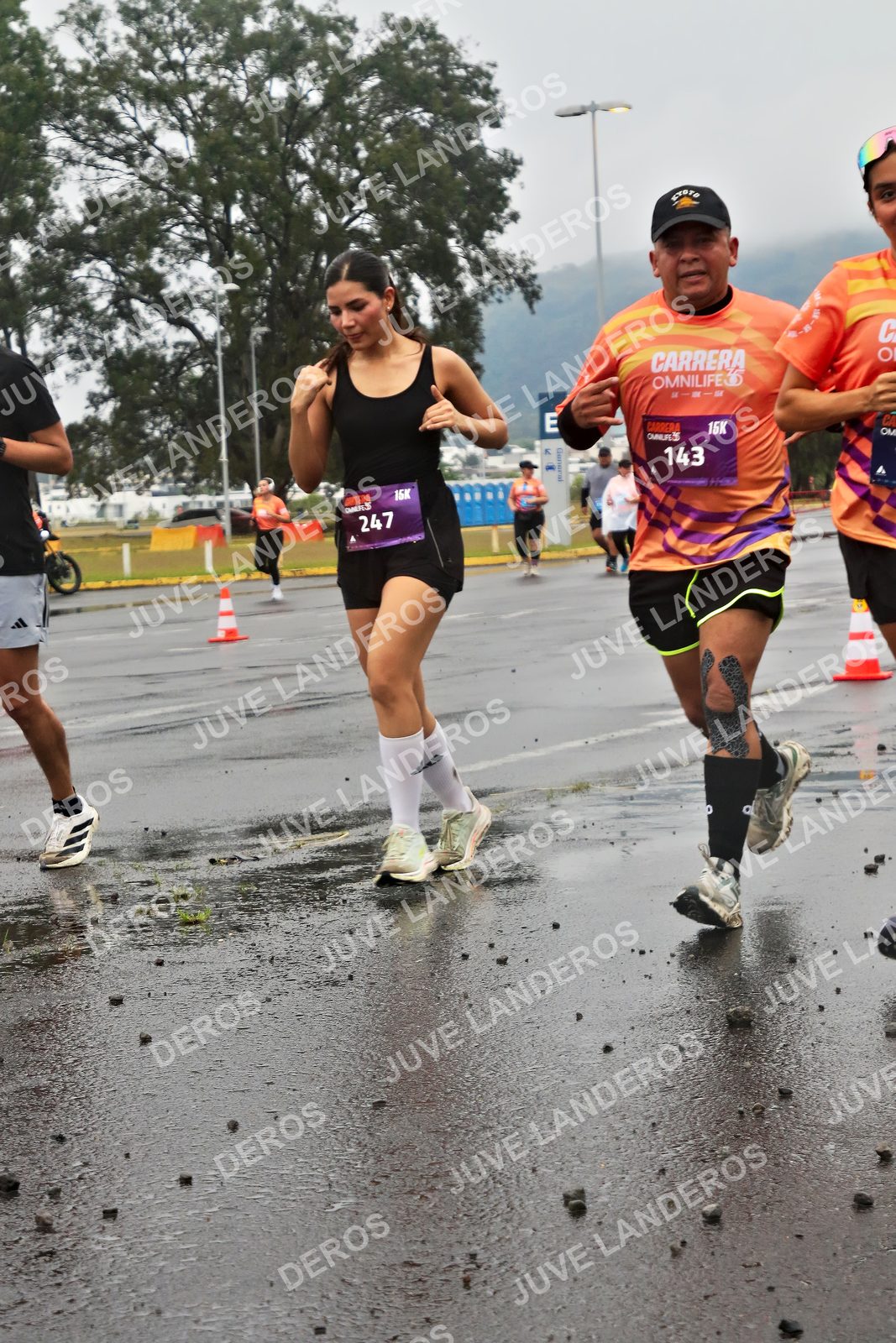 Foto de la CARRERA OMNILIFE GUADALAJARA en Estadio Akron, Zapopan a las 07:32 · dorsal 143, 247