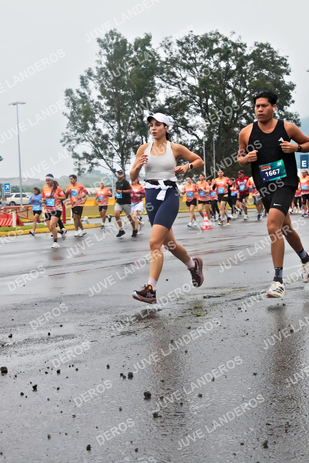 Foto de la CARRERA OMNILIFE GUADALAJARA en Estadio Akron, Zapopan a las 07:25 · dorsal 1667