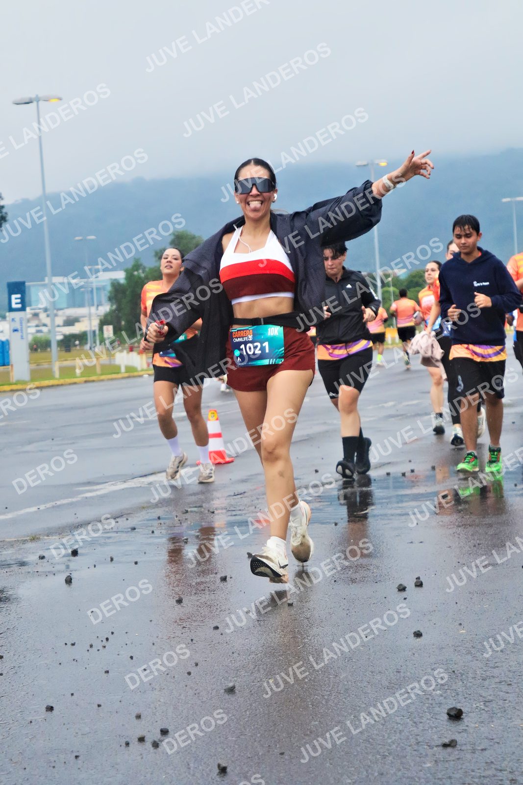 Foto de la CARRERA OMNILIFE GUADALAJARA en Estadio Akron, Zapopan a las 07:45 · dorsal 1021