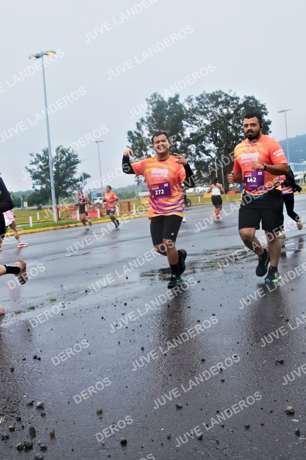 Foto de la CARRERA OMNILIFE GUADALAJARA en Estadio Akron, Zapopan a las 07:40 · dorsal 272, 442