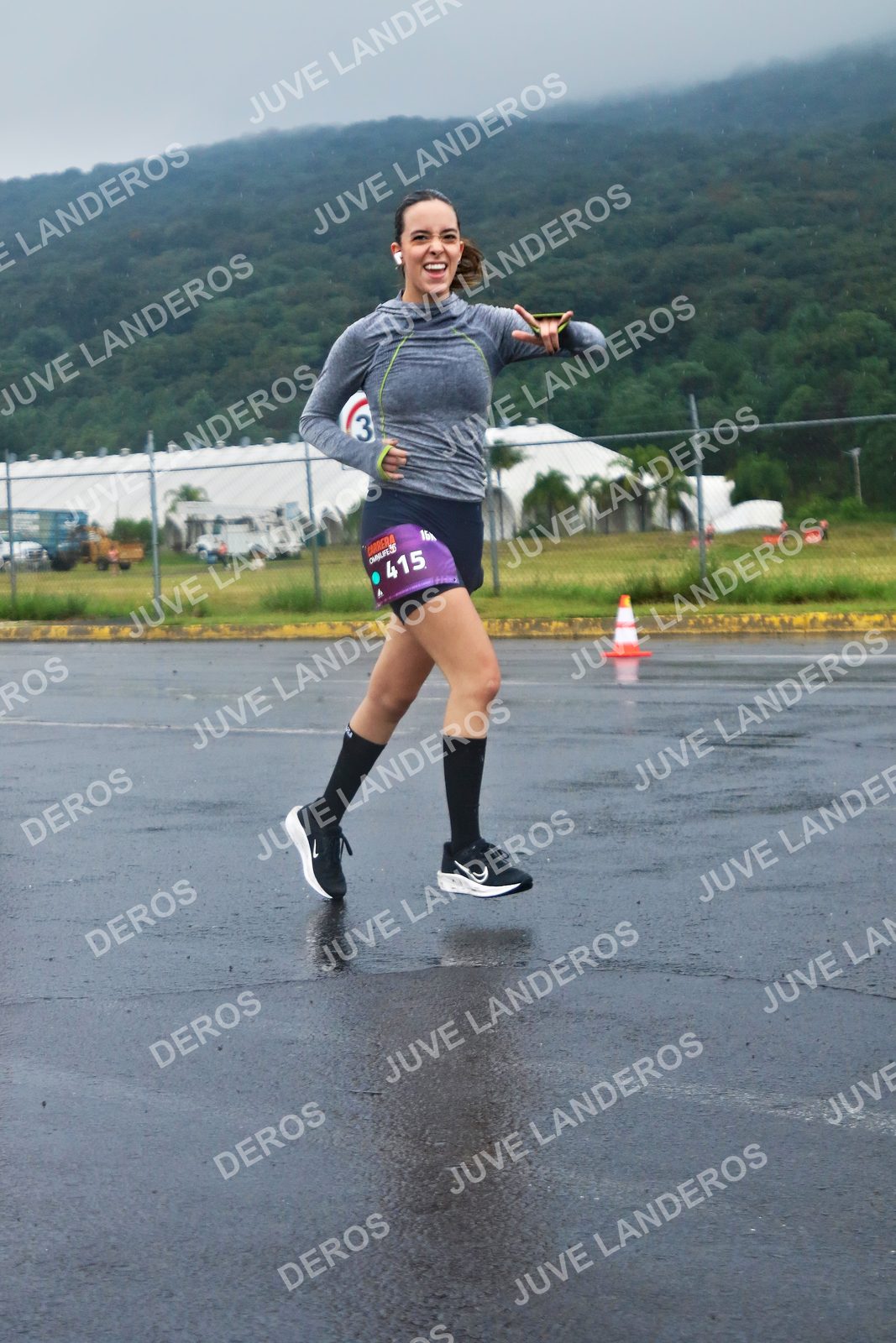 Foto de la CARRERA OMNILIFE GUADALAJARA en Estadio Akron, Zapopan a las 07:57 · dorsal 415