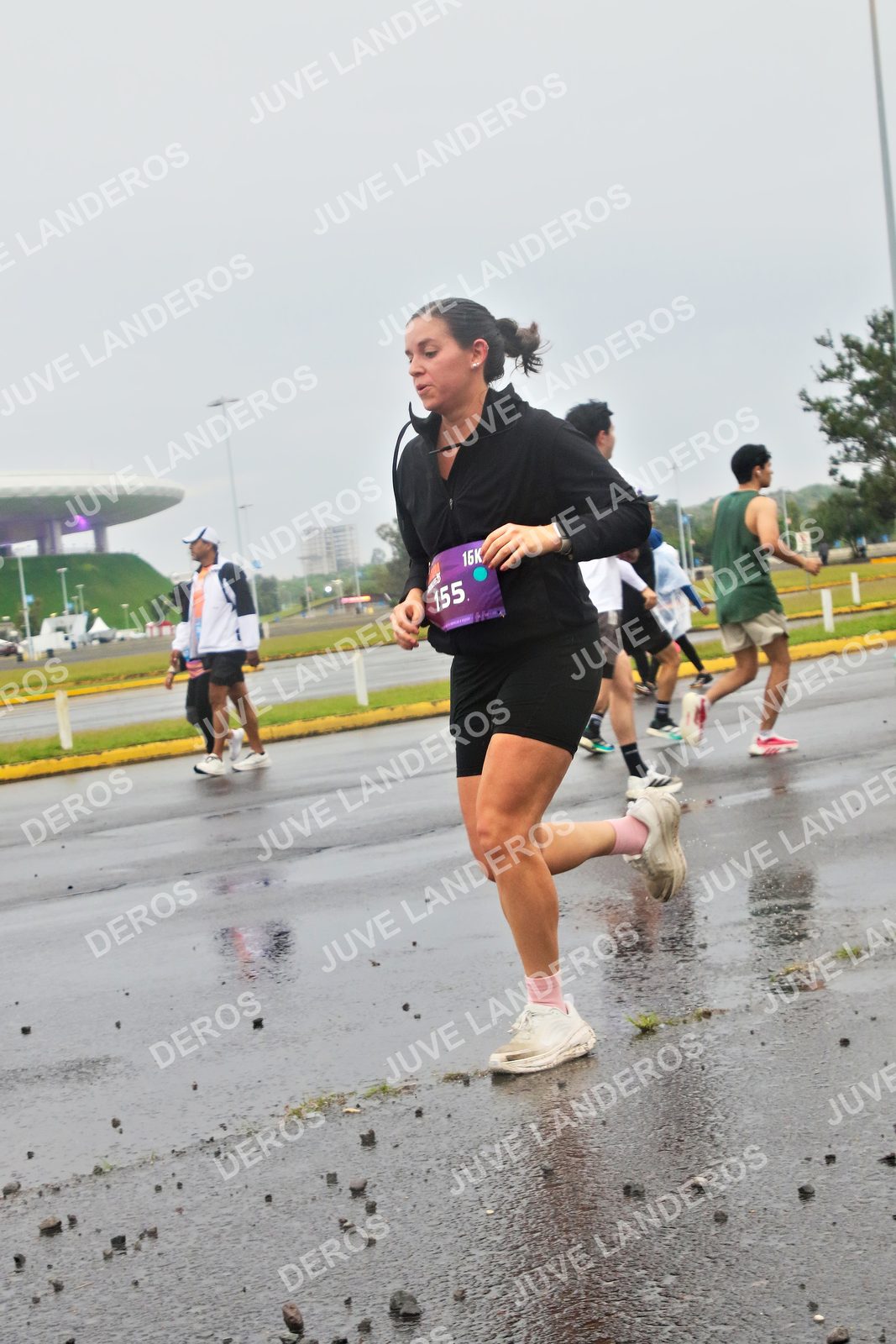 Foto de la CARRERA OMNILIFE GUADALAJARA en Estadio Akron, Zapopan a las 07:34 · dorsal 155