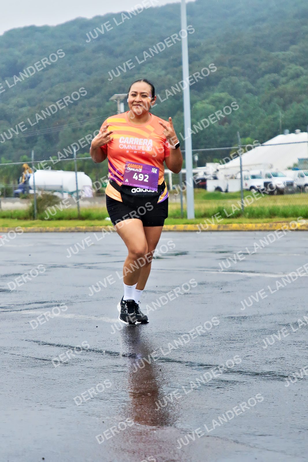 Foto de la CARRERA OMNILIFE GUADALAJARA en Estadio Akron, Zapopan a las 08:05 · dorsal 492