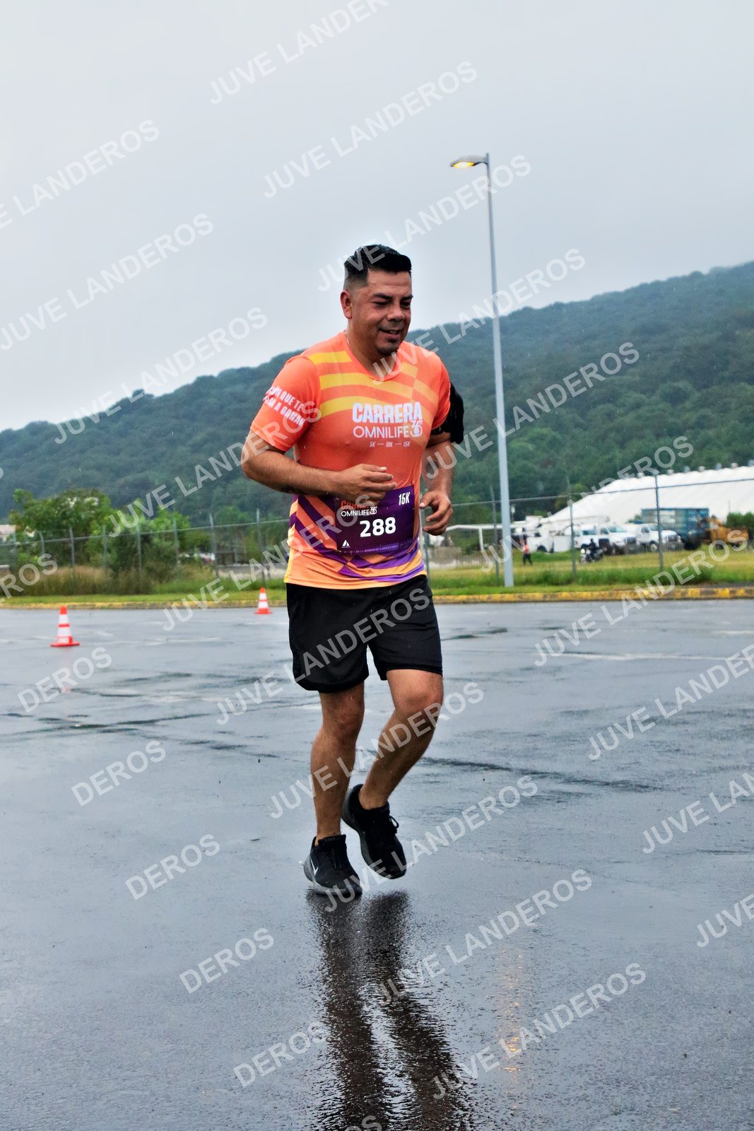Foto de la CARRERA OMNILIFE GUADALAJARA en Estadio Akron, Zapopan a las 08:08 · dorsal 288