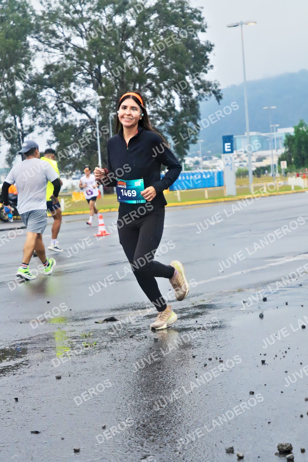 Foto de la CARRERA OMNILIFE GUADALAJARA en Estadio Akron, Zapopan a las 07:44 · dorsal 1469