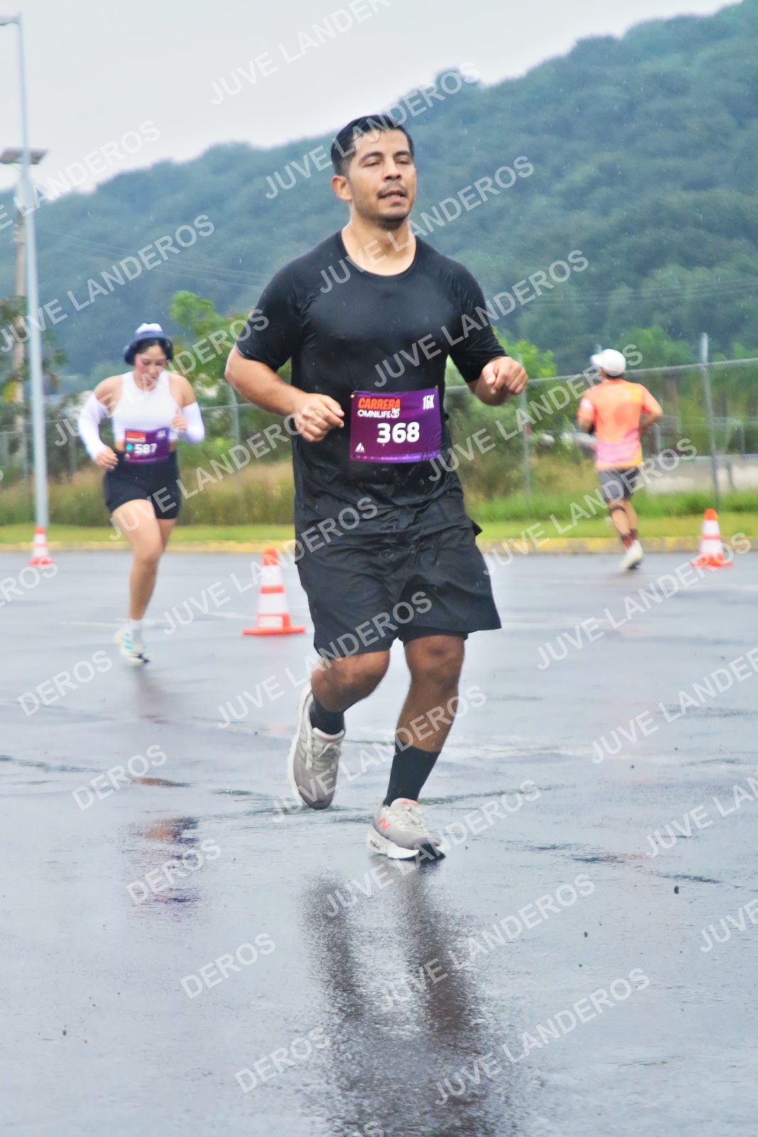 Foto de la CARRERA OMNILIFE GUADALAJARA en Estadio Akron, Zapopan a las 07:56 · dorsal 368, 587