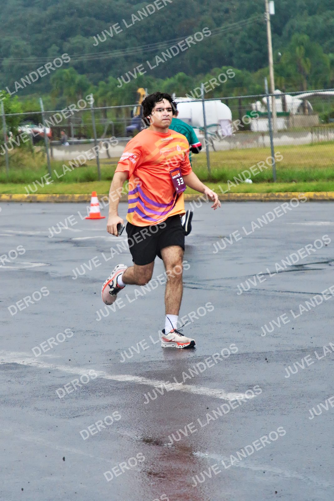 Foto de la CARRERA OMNILIFE GUADALAJARA en Estadio Akron, Zapopan a las 07:50 · dorsal 33