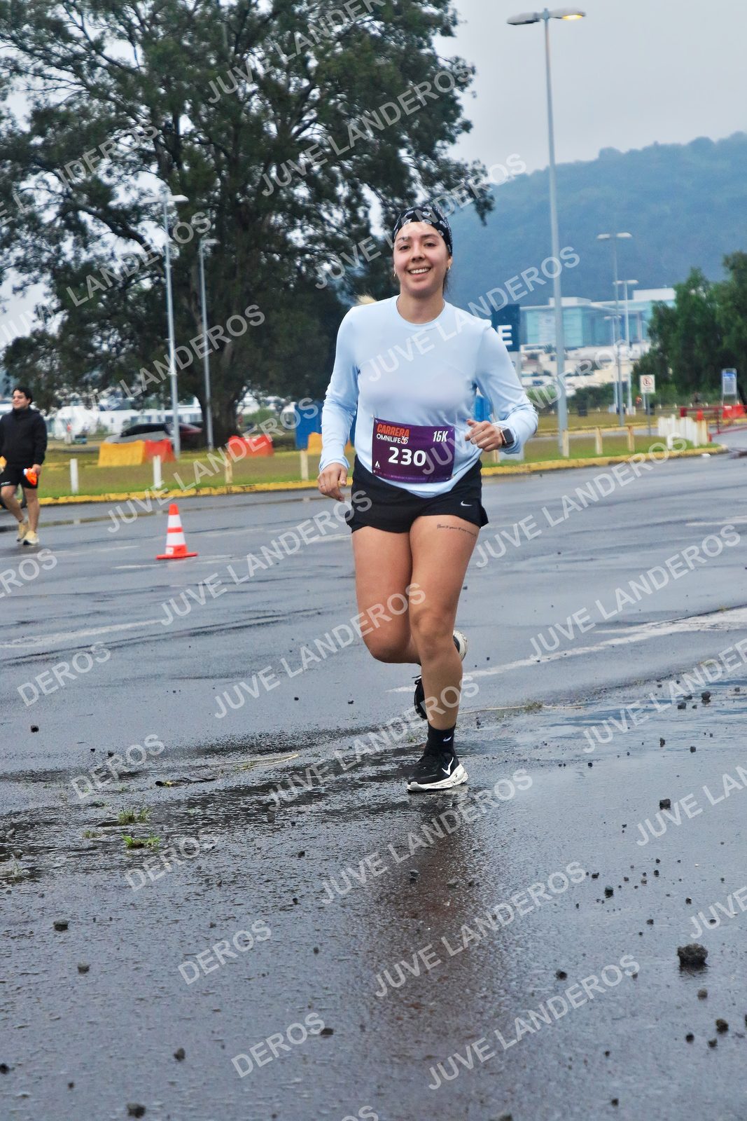 Foto de la CARRERA OMNILIFE GUADALAJARA en Estadio Akron, Zapopan a las 07:39 · dorsal 230