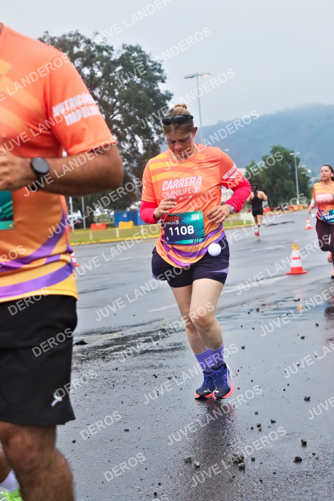 Foto de la CARRERA OMNILIFE GUADALAJARA en Estadio Akron, Zapopan a las 07:43 · dorsal 1108