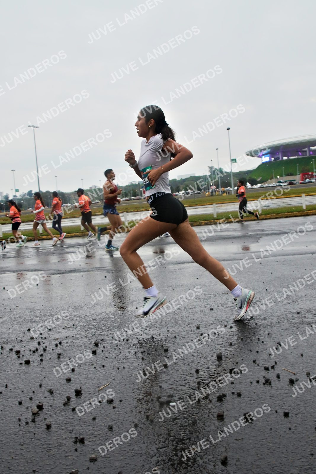 Foto de la CARRERA OMNILIFE GUADALAJARA en Estadio Akron, Zapopan a las 07:24 · dorsal 636