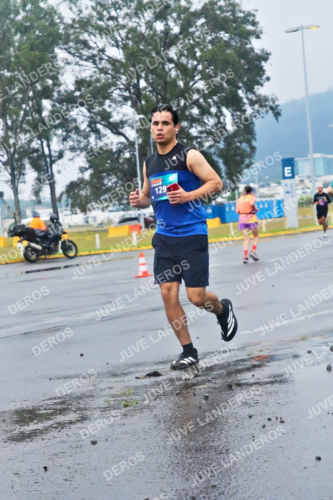 Foto de la CARRERA OMNILIFE GUADALAJARA en Estadio Akron, Zapopan a las 07:44 · dorsal 129