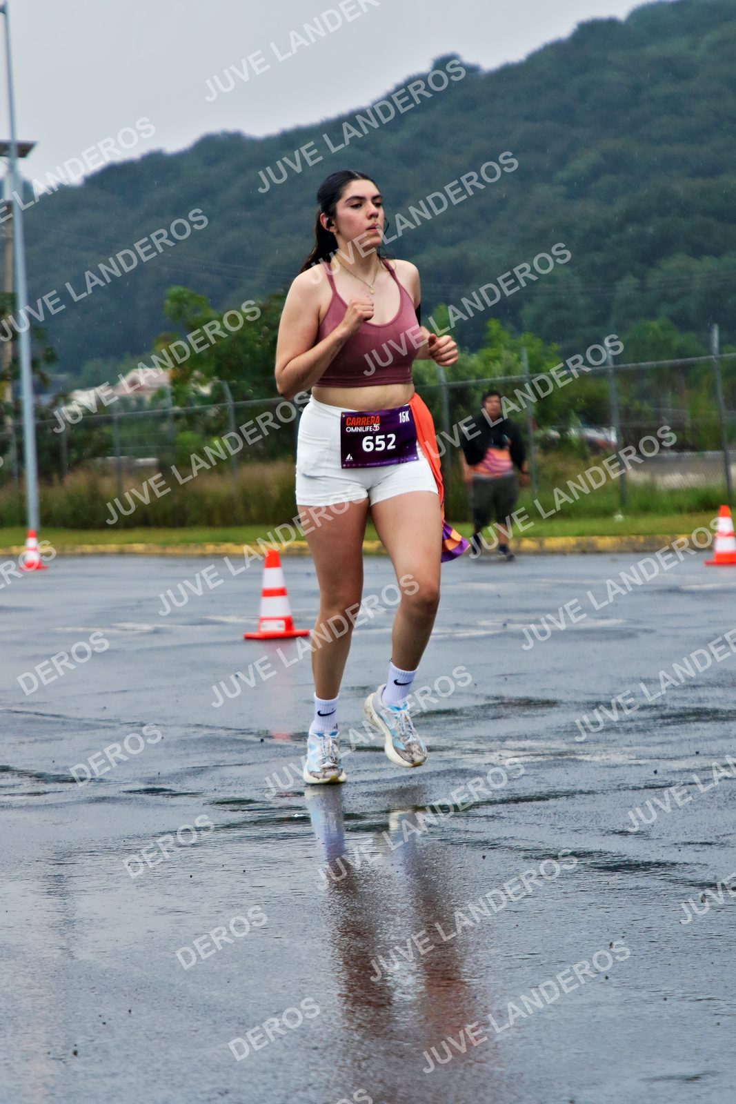 Foto de la CARRERA OMNILIFE GUADALAJARA en Estadio Akron, Zapopan a las 08:06 · dorsal 652