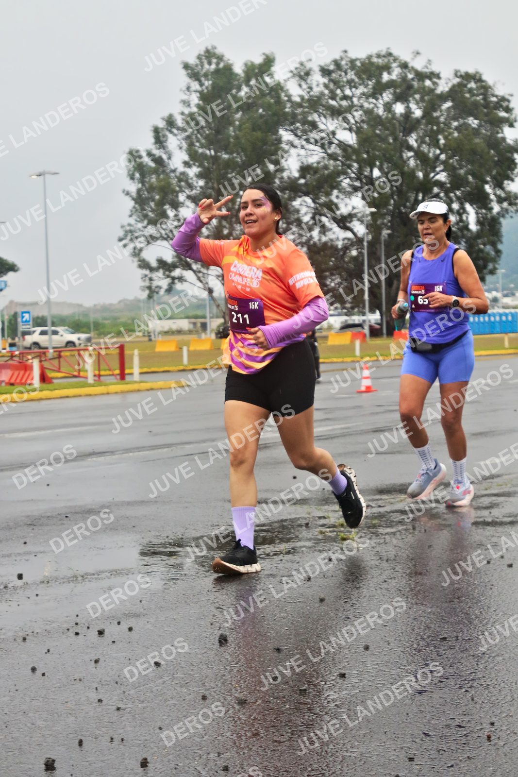 Foto de la CARRERA OMNILIFE GUADALAJARA en Estadio Akron, Zapopan a las 07:34 · dorsal 211