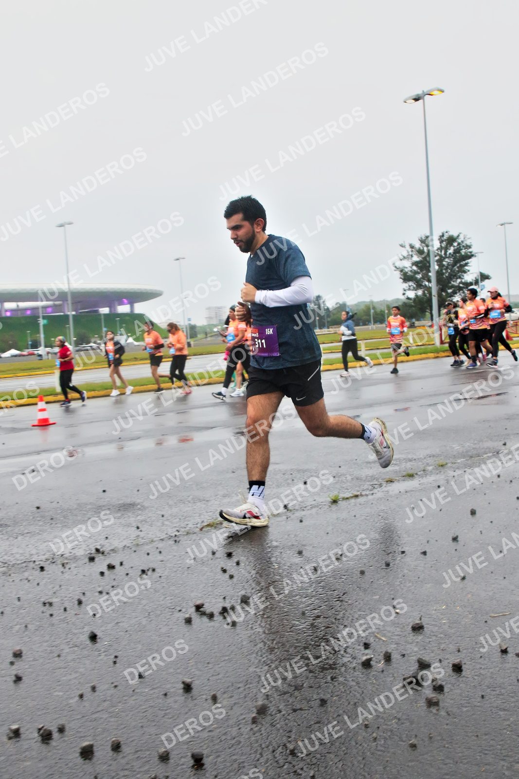 Foto de la CARRERA OMNILIFE GUADALAJARA en Estadio Akron, Zapopan a las 07:27 · dorsal 311