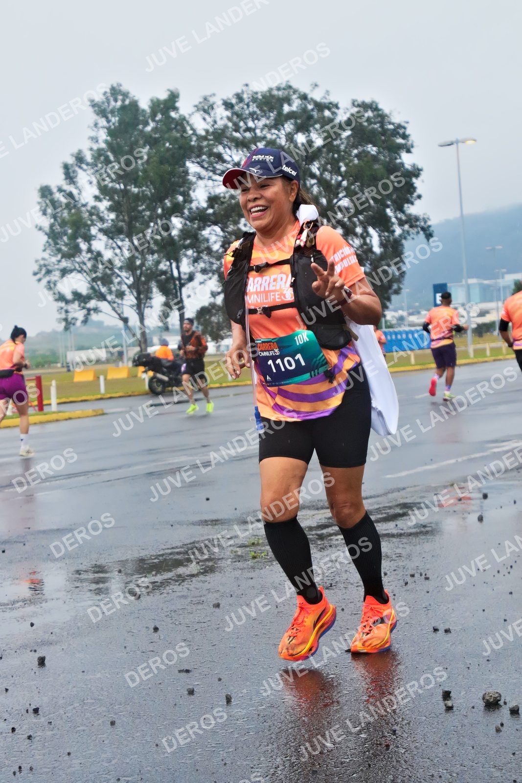 Foto de la CARRERA OMNILIFE GUADALAJARA en Estadio Akron, Zapopan a las 07:47 · dorsal 1101