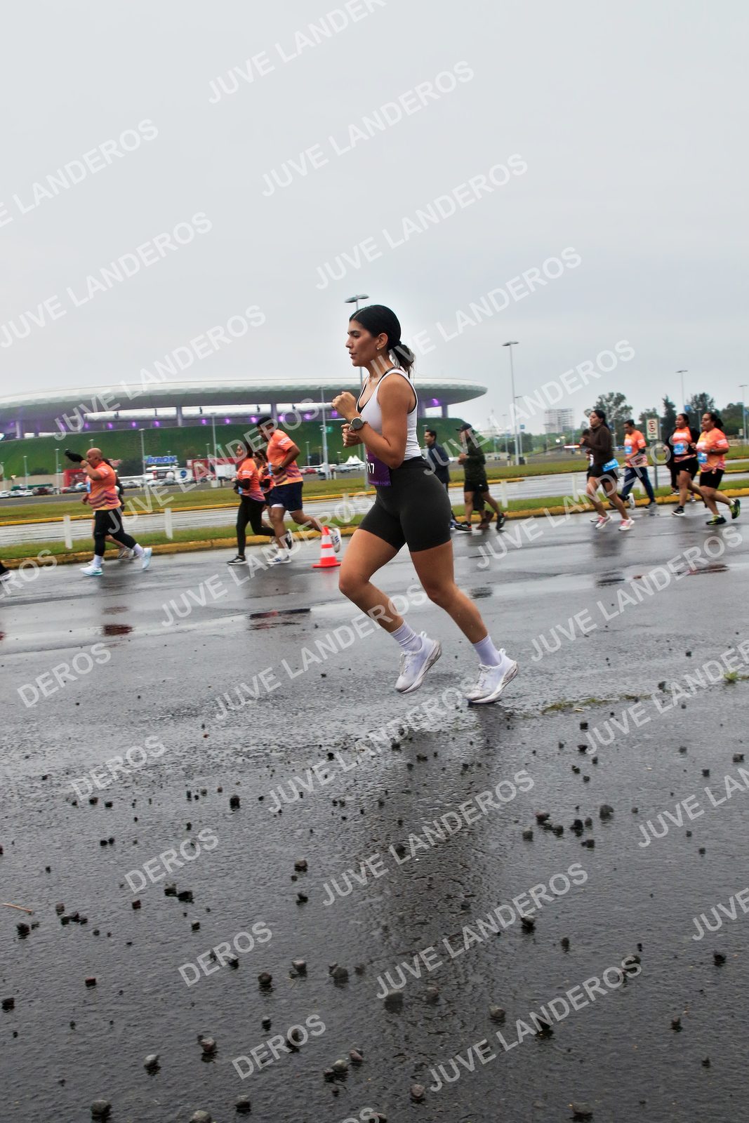 Foto de la CARRERA OMNILIFE GUADALAJARA en Estadio Akron, Zapopan a las 07:27 · dorsal 17