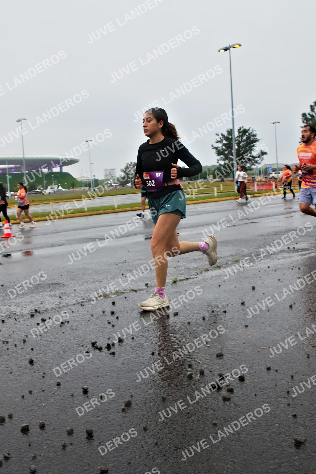 Foto de la CARRERA OMNILIFE GUADALAJARA en Estadio Akron, Zapopan a las 07:28 · dorsal 502