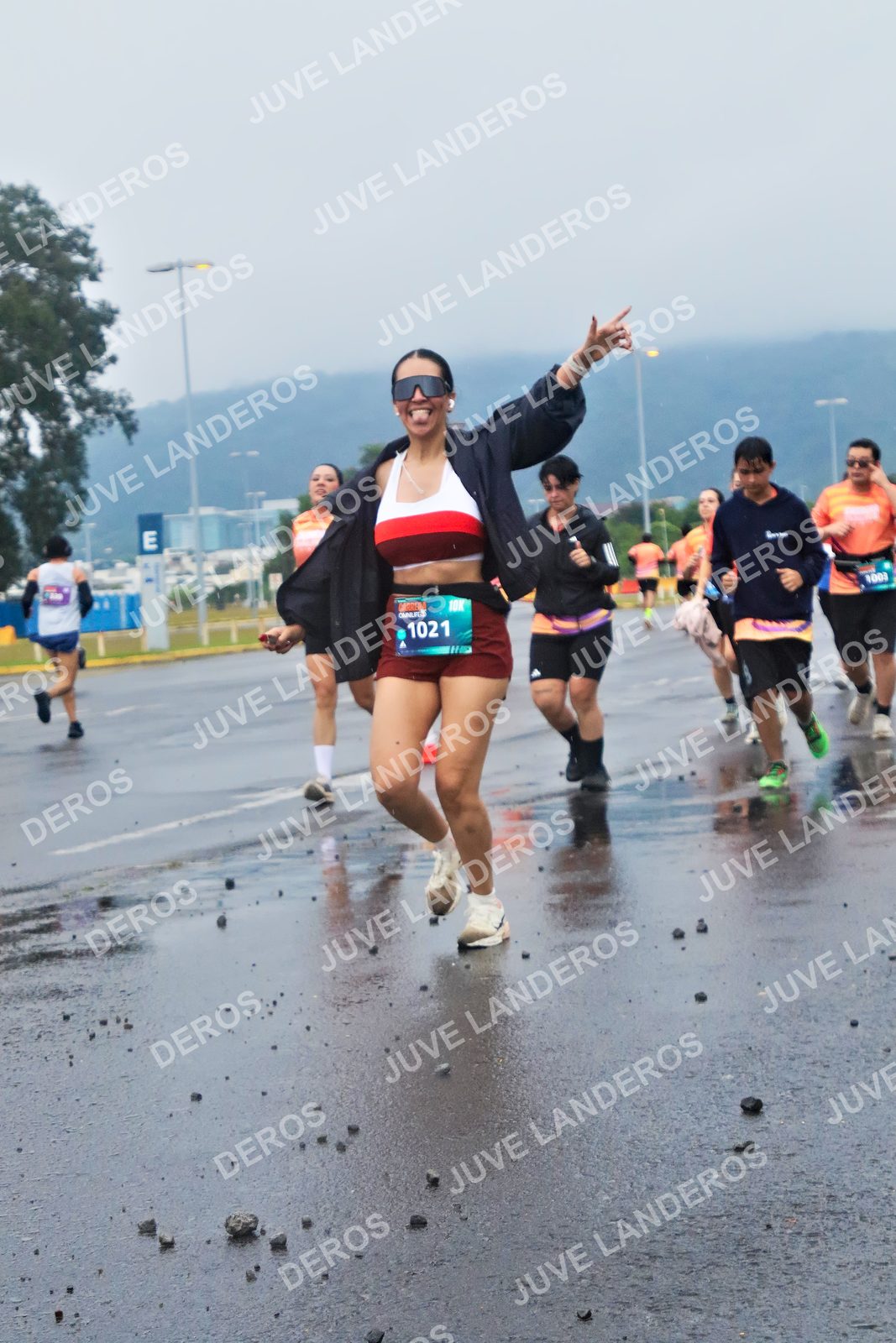 Foto de la CARRERA OMNILIFE GUADALAJARA en Estadio Akron, Zapopan a las 07:45 · dorsal 1021