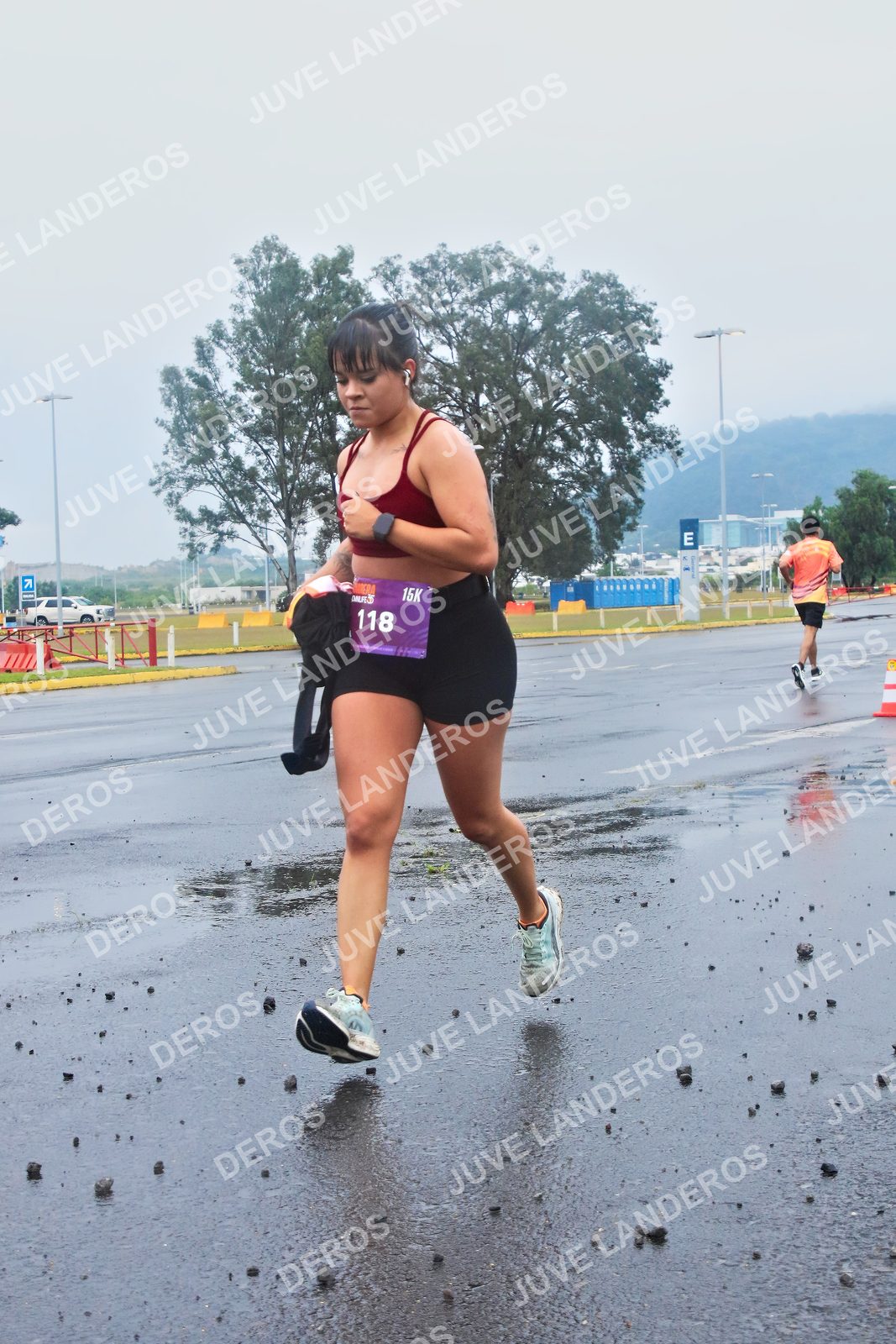 Foto de la CARRERA OMNILIFE GUADALAJARA en Estadio Akron, Zapopan a las 07:35 · dorsal 118