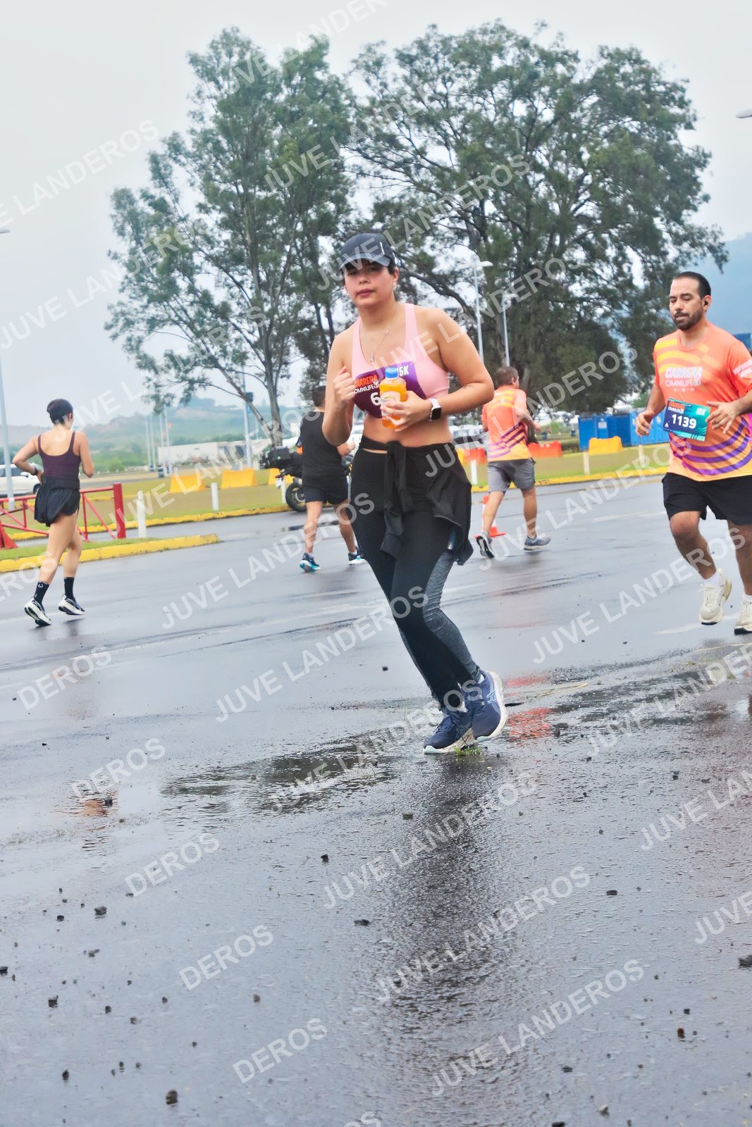 Foto de la CARRERA OMNILIFE GUADALAJARA en Estadio Akron, Zapopan a las 07:42 · dorsal 1139